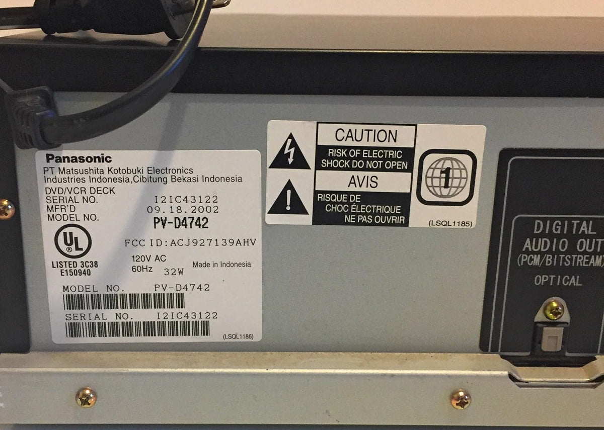 Black DVD-VCR Combo E112
